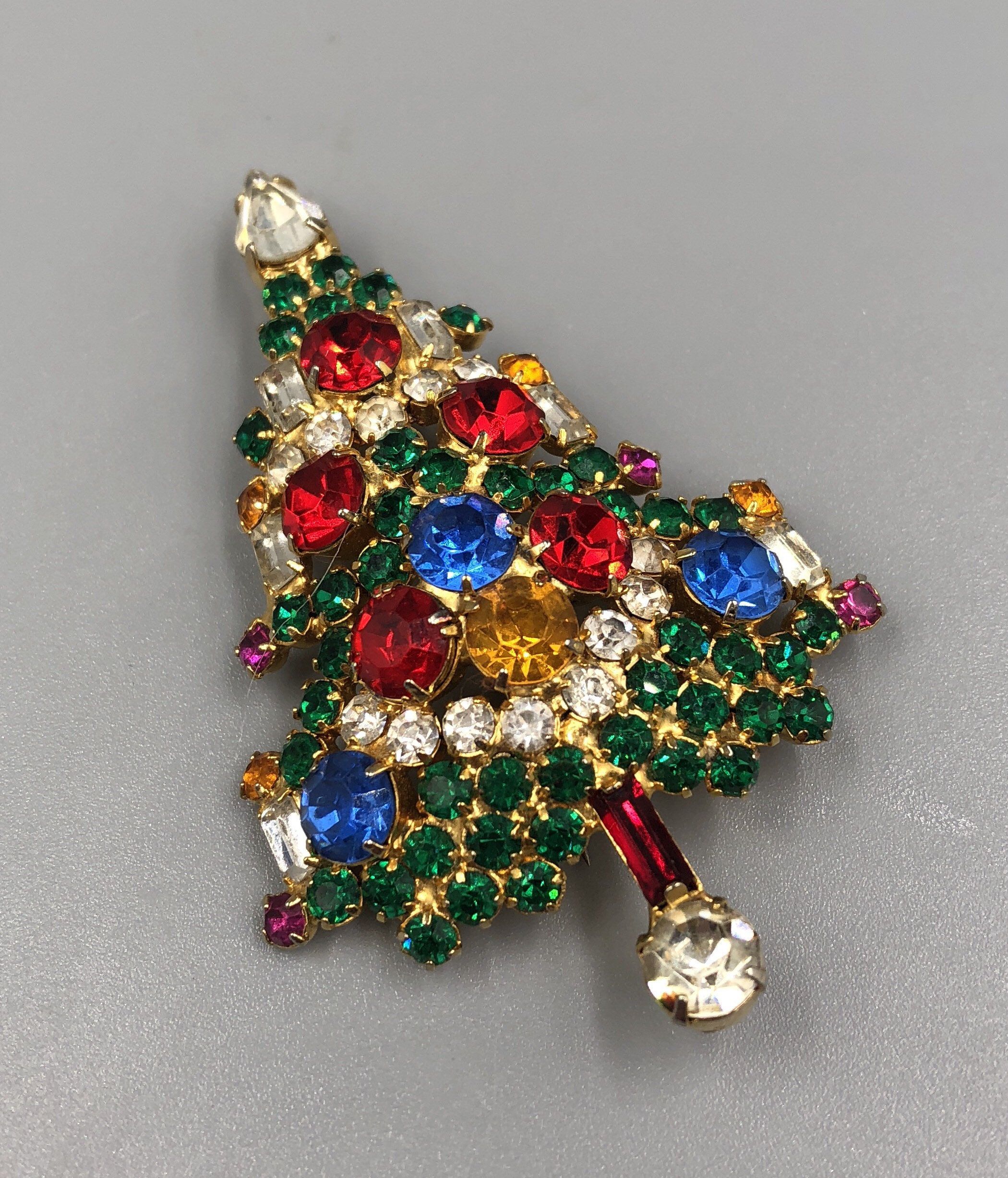 Copperton Lane: Warner Rhinestone Christmas Tree With Candles Brooch Pin,  Pins, Brooches, 16194