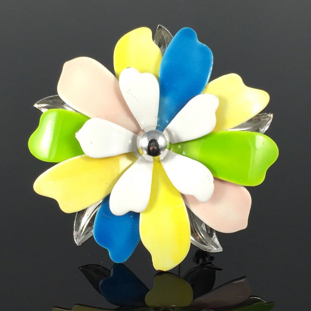 Vintage Pastel Enamel Flower Bracelet with Rhinestone Accents Gold