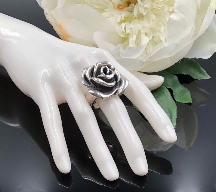 Sterling silver rose deals ring