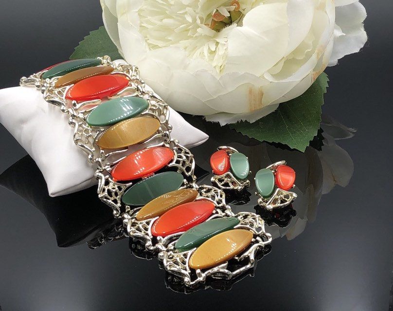 Thermoset Plastic Bracelet Earrings Demi Parure