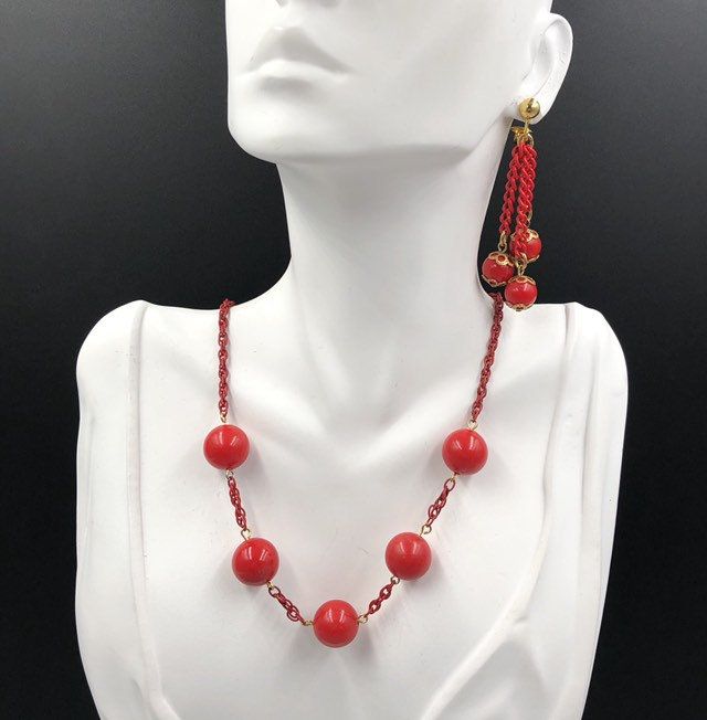 Red bead necklace 2025 and earrings